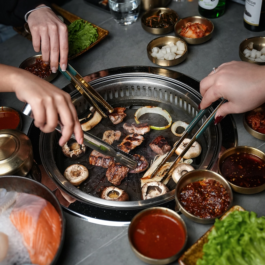 korean bbq at komo korean steakhouse, hands on dining experience
